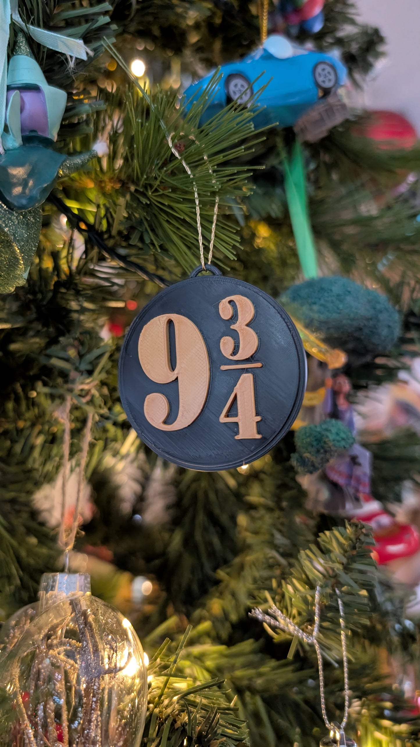 HP Platform 9 3/4 Christmas Decoration