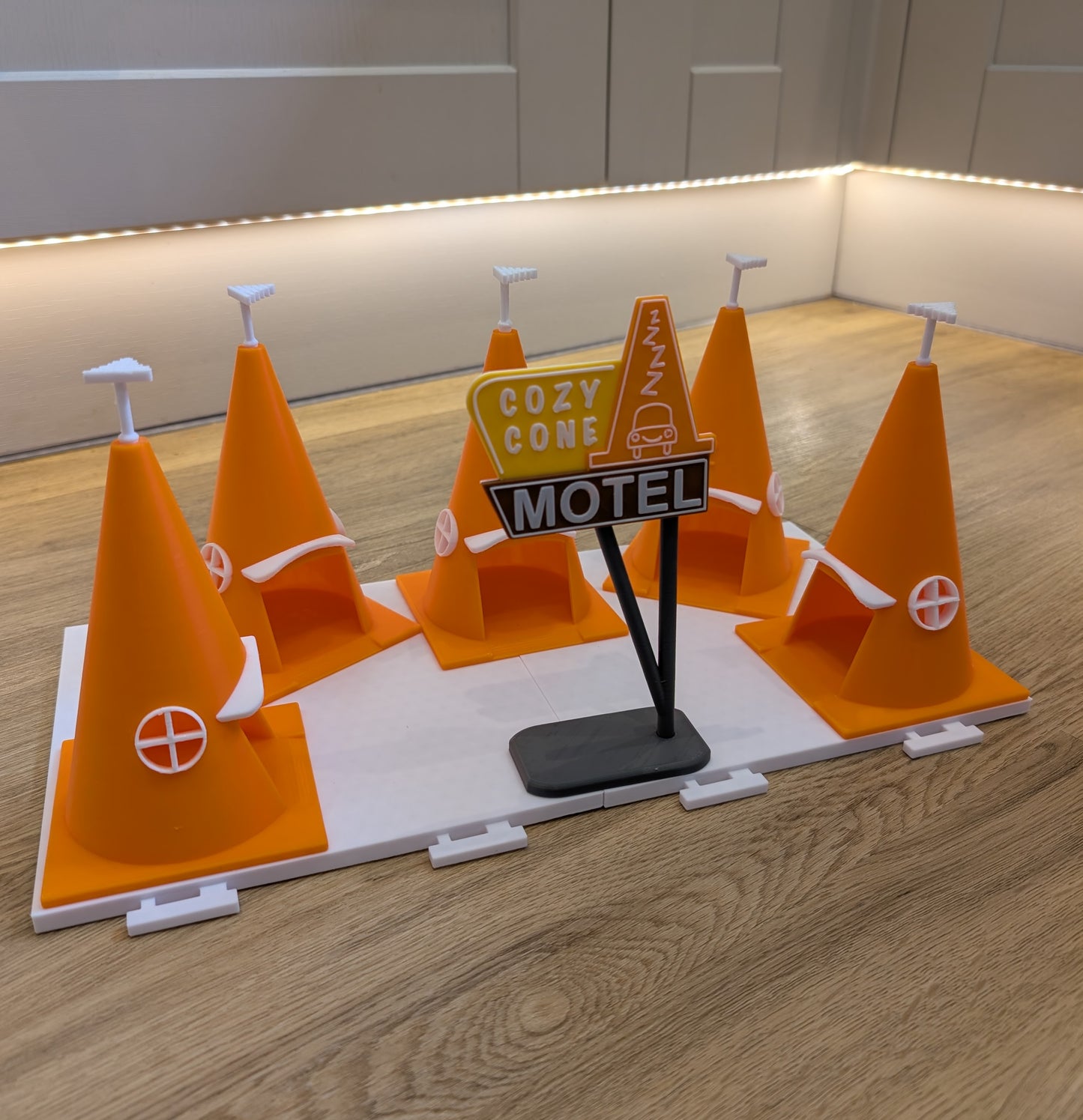 Cozy Cone Motel Full Playset