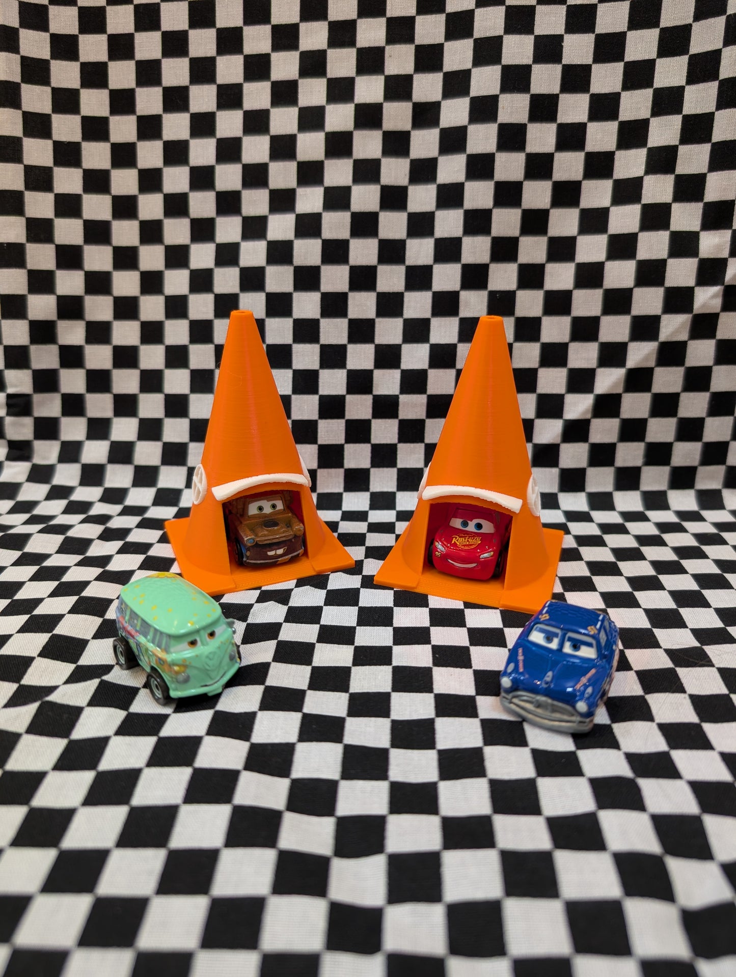 Mini Cozy Cone Motel